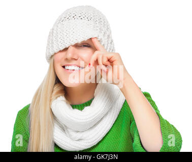 Portrait de belle jeune fille blonde portant des vêtements d'hiver studio shot. Banque D'Images