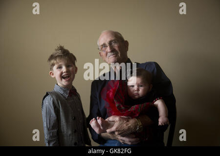 Edmond, Oklahoma, USA. 9Th Mar, 2012. Ryden Harrington pose pour la photo lors d'une séance de photos dans Edmond Oklahoma. © J Pat Carter/ZUMA/Alamy Fil Live News Banque D'Images