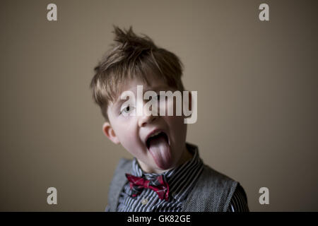 Edmond, Oklahoma, USA. 9Th Mar, 2012. Ryden Harrington pose pour la photo lors d'une séance de photos dans Edmond Oklahoma. © J Pat Carter/ZUMA/Alamy Fil Live News Banque D'Images