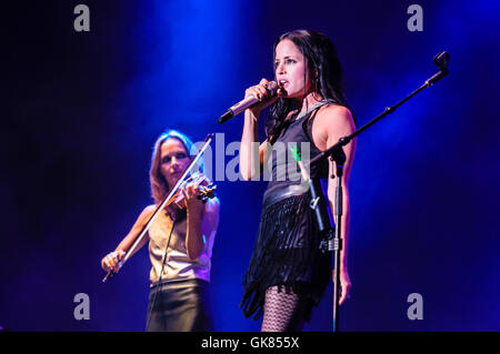 Belfast, Irlande du Nord. 18 août 2016 - The Corrs jouer Belsonic Festival Crédit : Stephen Barnes/Alamy Live News Banque D'Images