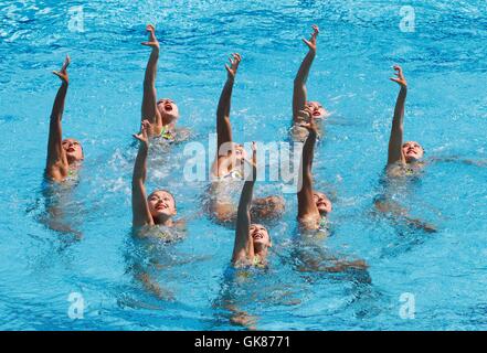 Rio de Janeiro, Brésil. 19 août, 2016. L'équipe chinoise au cours de la natation synchronisée aux Jeux Olympiques de Rio en 2016 tenue à l'Maria Lenk Centre aquatique. Non disponible pour l'attribution de licences en Chine (Photo : Marcelo Machado de Melo/Fotoarena) Crédit : Foto Arena LTDA/Alamy Live News Banque D'Images