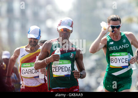 Rio de Janeiro, Brésil. Août 19, 2016. Jésus A. Garcia (ESP), Omar Zepeda (MEX) et Brendan Boyce (IRL) au cours de la marche athlétique en athlétisme aux Jeux Olympiques de Rio 2016 à Pontal. (Photo : Fernanda Paradizo/Fotoarena) Crédit : Foto Arena LTDA/Alamy Live News Banque D'Images