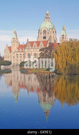 Nouvel hôtel de ville à l'automne - Hannover Banque D'Images