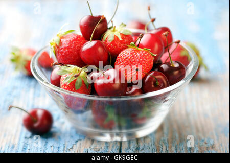 Framboises d'été summerly Banque D'Images