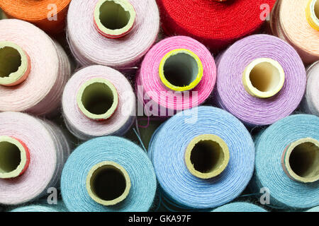 Bobines de coton de couleur Banque D'Images