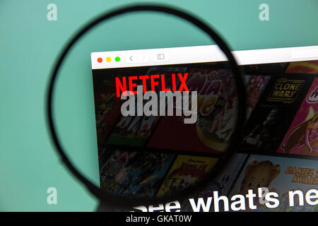 Le site web de Netflix sur un écran d'ordinateur. Netflix est une multinationale américaine entertainment company Banque D'Images