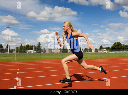 Femme athlétique sportive Banque D'Images