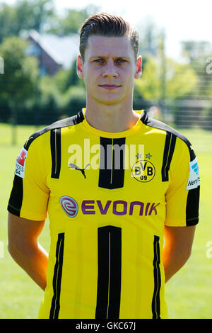 Football, Bundesliga, 2016/2017, Borussia Dortmund, press photo, prise de vue portrait, action de Lukasz Banque D'Images