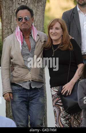 Assister à des célébrités Global Champions Tour Longines à Madrid avec : Bruce Springsteen, Patti Scialfa Où : Madrid, Espagne Quand : 20 mai 2016 Banque D'Images