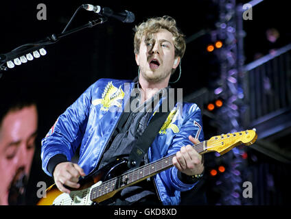 R éalisation Busted à la Manchester Arena comprend : Busted, James Bourne Où : Manchester, Royaume-Uni Quand : 21 mai 2016 Banque D'Images