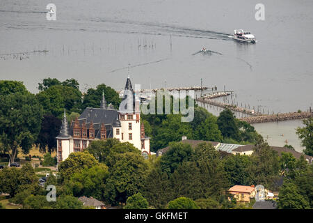 Vue aérienne, Schloss Klink avec hôtel particulier dans le style néo-Renaissance à l'isthme entre Müritz et Kölpinsee, Klink, Klink, Banque D'Images