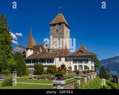 Le Château de Spiez, le lac de Thoune, dans l'Oberland Bernois, Suisse, Europe Banque D'Images