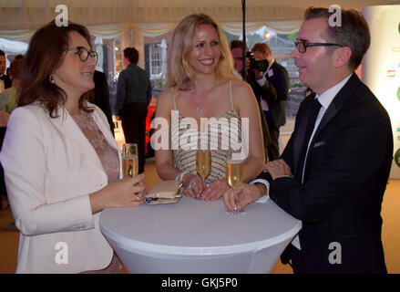 Invités d'assister au dîner de remise des Prix du sport motorisé au Royal Automobile Club Woodcote, Parc d''Epsom : Atmosphère Où : Epsom, Royaume-Uni Quand : 31 mai 2016 Banque D'Images