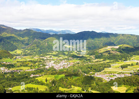 Communes de l'île volcanique de Sao Miguel dans les Açores, au Portugal. Banque D'Images