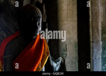 Statue de Bouddha à Angkor Wat, monument célèbre temples bouddhistes en Asie Cambodge siem reap Banque D'Images