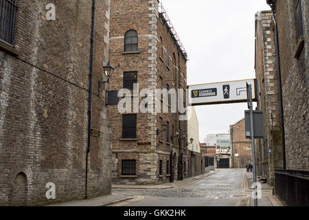 Brasserie Guinness Storehouse et St James's Gate crane Street Dublin Irlande Banque D'Images