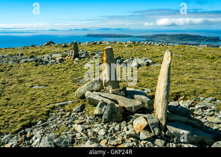 L'île de Canna et les îles occidentales de près du sommet d'un t-Saighdeir Sròn, à l'île de Rum, Ecosse, Royaume-Uni Banque D'Images