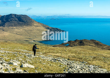 Les montagnes Cuillin Rhum et Harris Bay, à partir de la crête de Sròn an t-Saighdeir, à l'île de Rum, Ecosse, Royaume-Uni Banque D'Images