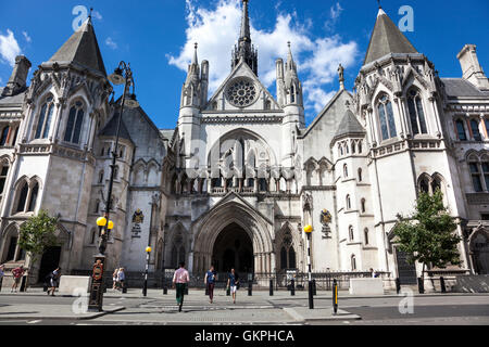 Royal Courts of Justice sur Strand, London, UK Banque D'Images