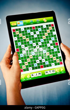 Scrabble sur tablette Banque D'Images