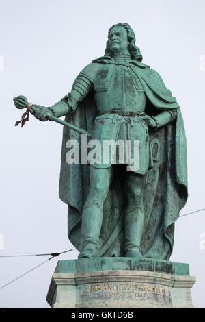 Héros national hongrois François II Rakoczi. Statue par le sculpteur hongrois Zsigmond Kisfaludi Strobl sur le Monument du millénaire de la Place des Héros à Budapest, Hongrie. Banque D'Images