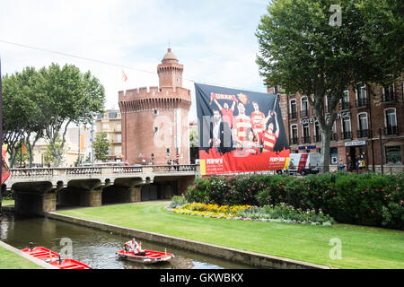 Castillet,porte de ville dans le centre de Perpignan. Sud de la France. Banque D'Images