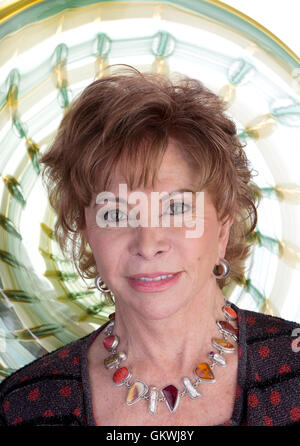 Isabel Allende pose pour portrait session le 30 novembre 2015 à Los Angeles, Californie. Banque D'Images