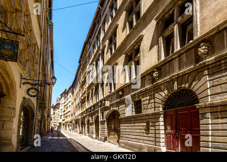 Lyon 5e arr. La rue Juiverie. Quartier Saint Jean. Vieille ville de Lyon. Rhone-Alpes. France Banque D'Images