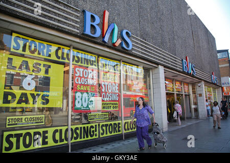 Wood Green, Londres, Royaume-Uni - 23 août 2016 - six jours, comme BHS (British Home Stores) store à Wood Green se prépare à fermer. Bois branche verte sera l'un des derniers à fermer le 28 août 2016. Credit : Dinendra Haria/Alamy Live News Banque D'Images