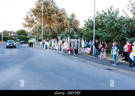 Les exportations en direct 'Ban' manifestants debout sur côté de route principale dans Ramsgate lors d'une manifestation pacifique contre les exportations de la ville. Certaines plaques. holding Banque D'Images