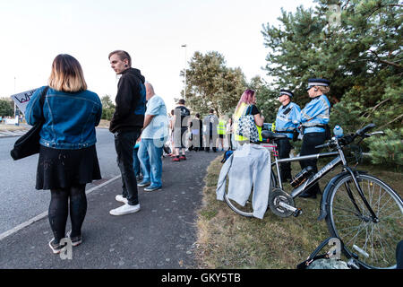 Les exportations en direct 'Ban' manifestants debout sur côté de route principale dans Ramsgate lors d'une manifestation pacifique contre les exportations de la ville. Certaines plaques. holding Banque D'Images