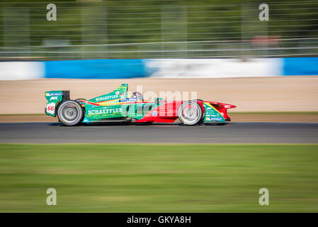 Donington Park, Royaume-Uni. 24 août, 2016. Formule E journée d'essai à Donnington Park Raceway 2016 Crédit : David Holbrook/Alamy Live News Banque D'Images