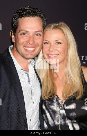 Los Angeles, CA, USA. Août 24, 2016. Dominique Zoida, Katherine Kelly Lang aux arrivées pour la télévision Academy 68ème Daytime Emmy Awards, la réception de l'Académie de télévision Saban Media Center, Los Angeles, CA 24 août 2016. © Priscille Grant/Everett collecti Banque D'Images