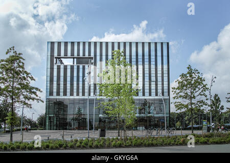 Le Cube, bureaux de Corby Borough Council. Banque D'Images