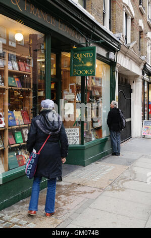 Quinto Livres sur Charing Cross Road, à Londres. Banque D'Images