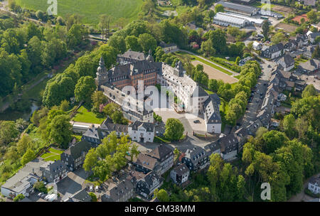 Vue aérienne, château, Château Wittgenstein Wittgenstein, Bad Berleburg, vue aérienne du quartier de Wittgenstein, Banque D'Images