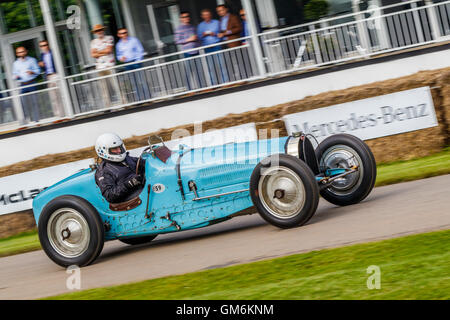 1934 Bugatti Type 59 avec chauffeur Tim Dutton au Goodwood Festival of Speed 2016, Sussex, UK. Banque D'Images