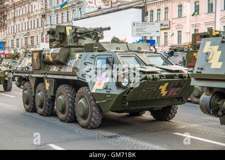 Répétitions pour le défilé militaire pour le jour de l'Indépendance à Kiev, Ukraine. Banque D'Images