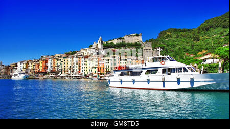 Portovenere - ville picturale dans le célèbre 'Cinque Terre', Italie Banque D'Images