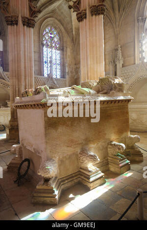 Tombeaux du Roi Jean I et de la Reine Philippa de Portugal au Monastère de Batalha, l'un des plus importants sites gothique en Portu Banque D'Images