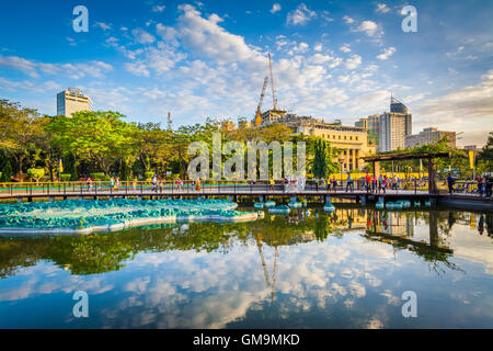 L Étang à Rizal Park, à Manille, aux Philippines. Banque D'Images