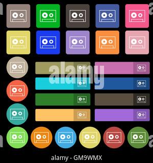 Icône de signe de la cassette. Cassette audio symbole. Set de vingt sept boutons plats multicolores. Vector Illustration de Vecteur