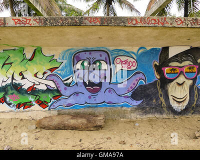 CABARETE, RÉPUBLIQUE DOMINICAINE - Graffiti sur mur à plage. Banque D'Images