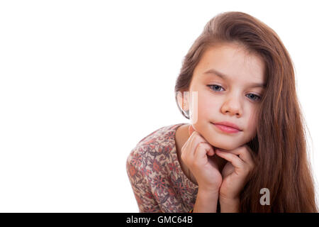 Triste petite fille, isolé sur fond blanc Banque D'Images