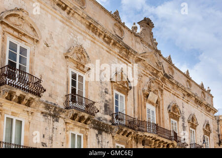 Palazzo Beneventano del Bosco, Piazza Duomo, Ortigia, Syracuse, Sicile, Italie Banque D'Images