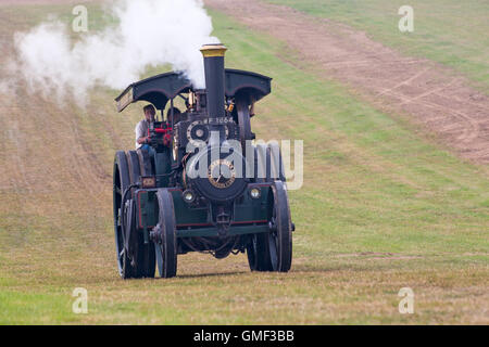 Tarrant Hinton, Dorset, UK. 25 août, 2016. Les visiteurs affluent à Tarrant Hinton pour la première journée de la Grande Vapeur Dorset juste. L'événement se déroule jusqu'à lundi et devrait attirer 200 000 visiteurs avec les showground, couvrant plus de 600 acres. Credit : Carolyn Jenkins/Alamy Live News Banque D'Images