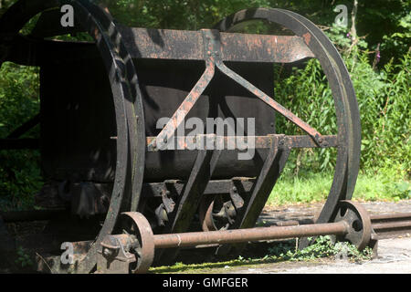 Roue en métal à Dolaucothi mines d'or Banque D'Images