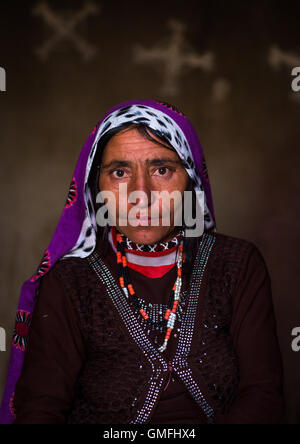 Portrait d'une femme afghane, la province de Badakhshan, Afghanistan, Zebak Banque D'Images