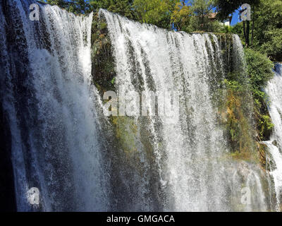 Voyage d'été dans le cadre d'Europa.Cascade de la,Jajce Bosnie-herzégovine Banque D'Images