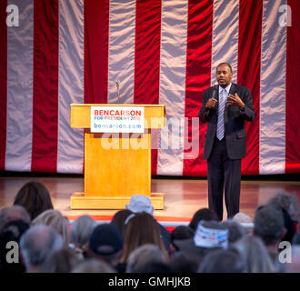 HENDERSON, NV - 15 novembre 2015 : Le Dr Ben Carson rassemblement au Pavillon Henderson de Henderson, NV le 15 novembre 2015. Crédit : Erik Kabik Photographie/ MediaPunch Banque D'Images